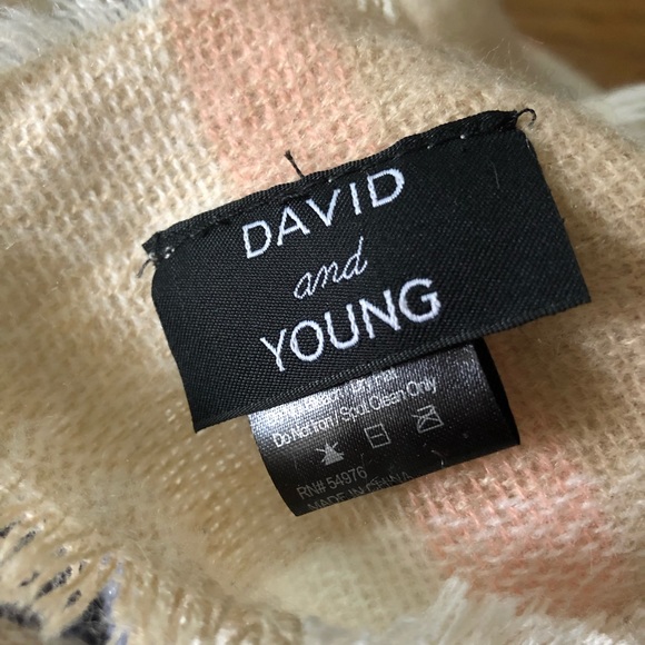 Blanket Scarf - Picture 4 of 5